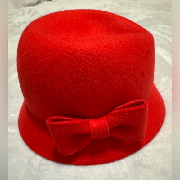 Janie and Jack Red Girl’s Coat (3-4) and Matching Hat (4-5) - Picture 8 of 9